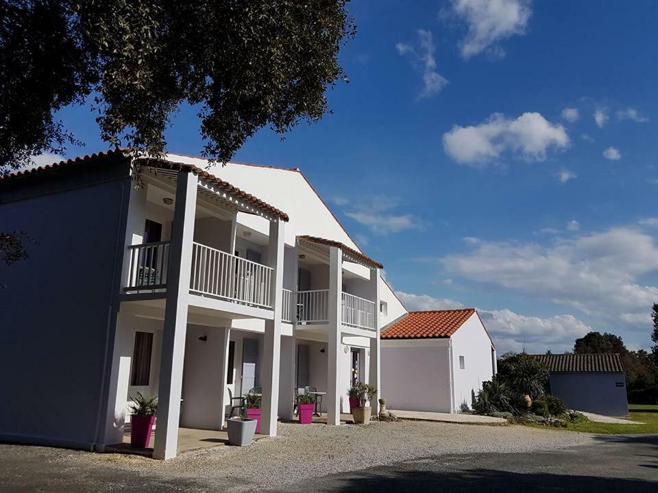 Hotel Les Chenes Verts 2*
